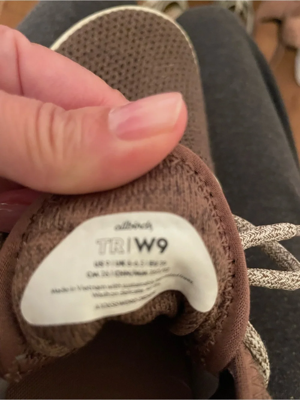 Allbirds Tree Runners Women’s 9 Brown Eucalyptus Fiber Sneakers